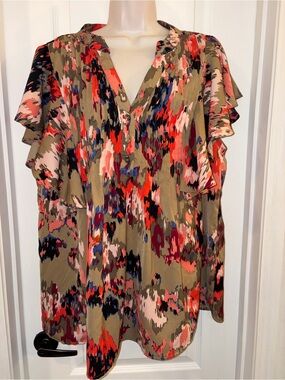 entro Floral Print Top in Coral, Brown, Pink